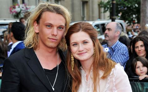 jamie campbell bower freundin|Bonnie Wright and Jamie Campbell Bower engaged .